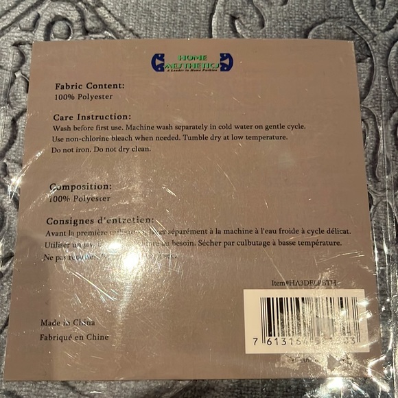 NWT 3D EMBOSSED LUXURY PLUSH BLANKET 🔥🔥 - Picture 4 of 8